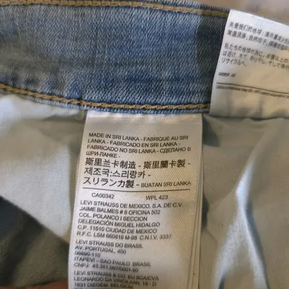 Levi's Women Classic Boot Denim Jeans Size 16 High Rise Light Wash - Picture 7 of 9